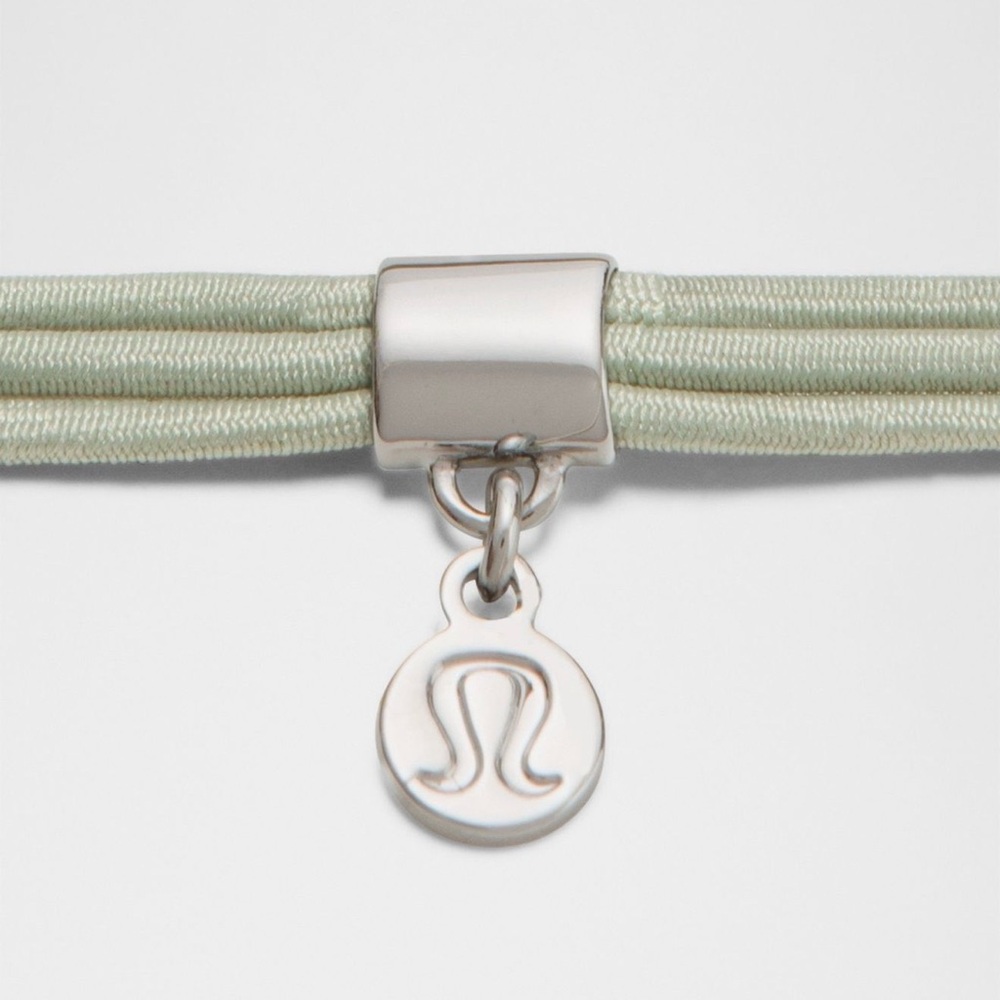 NWT/ 🍋 Lululemon Multi - Band Charm Hair Elastics - Picture 2 of 2